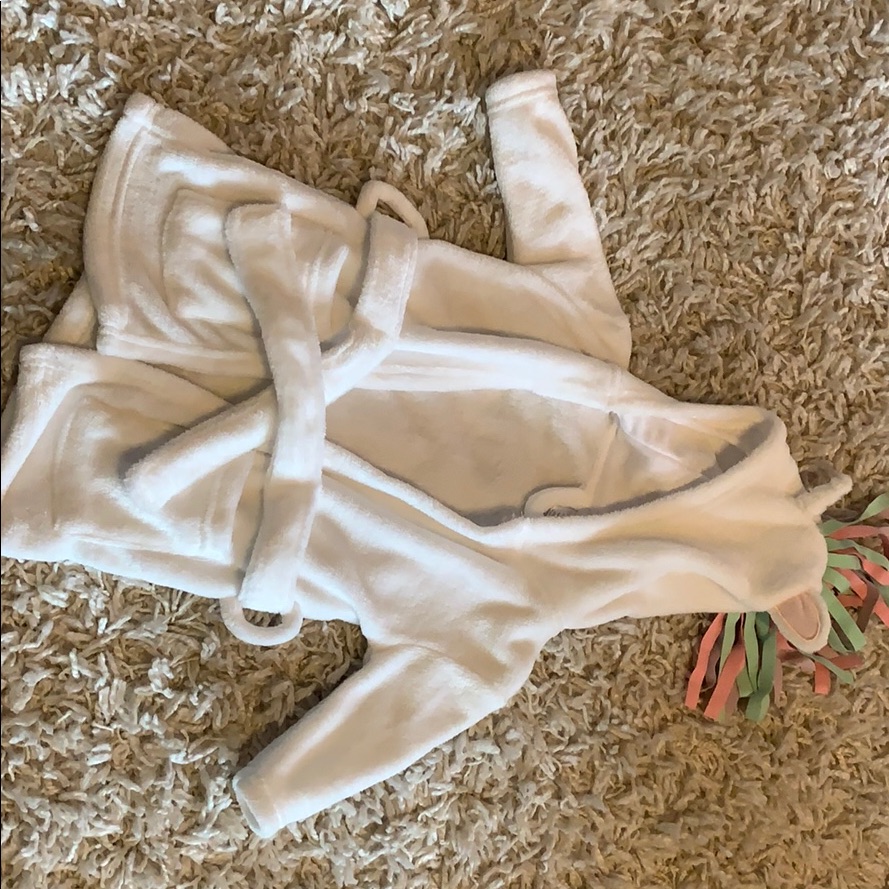 Brand New Baby Girl Robe Brand New Baby Girl Robe